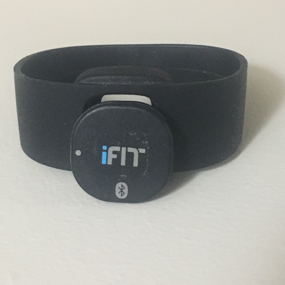 Fitbit bracelet - Picture 2 of 5